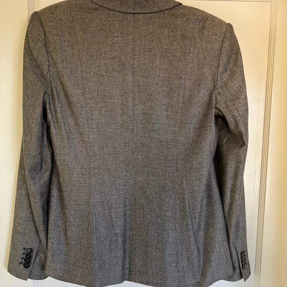 Ann Taylor Suit! Lightweight Gray Tweed, size 8 (pants)/size 10 (jacket) - Picture 2 of 5